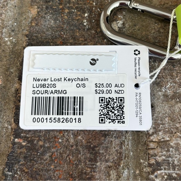 NWT Lululemon Never Lost Keychain In Sour Grape - Picture 6 of 6